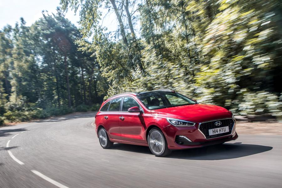  Hyundai i30 Tourer Go! SE (PD) 2018 года  (UK) (фото 8 из 40)